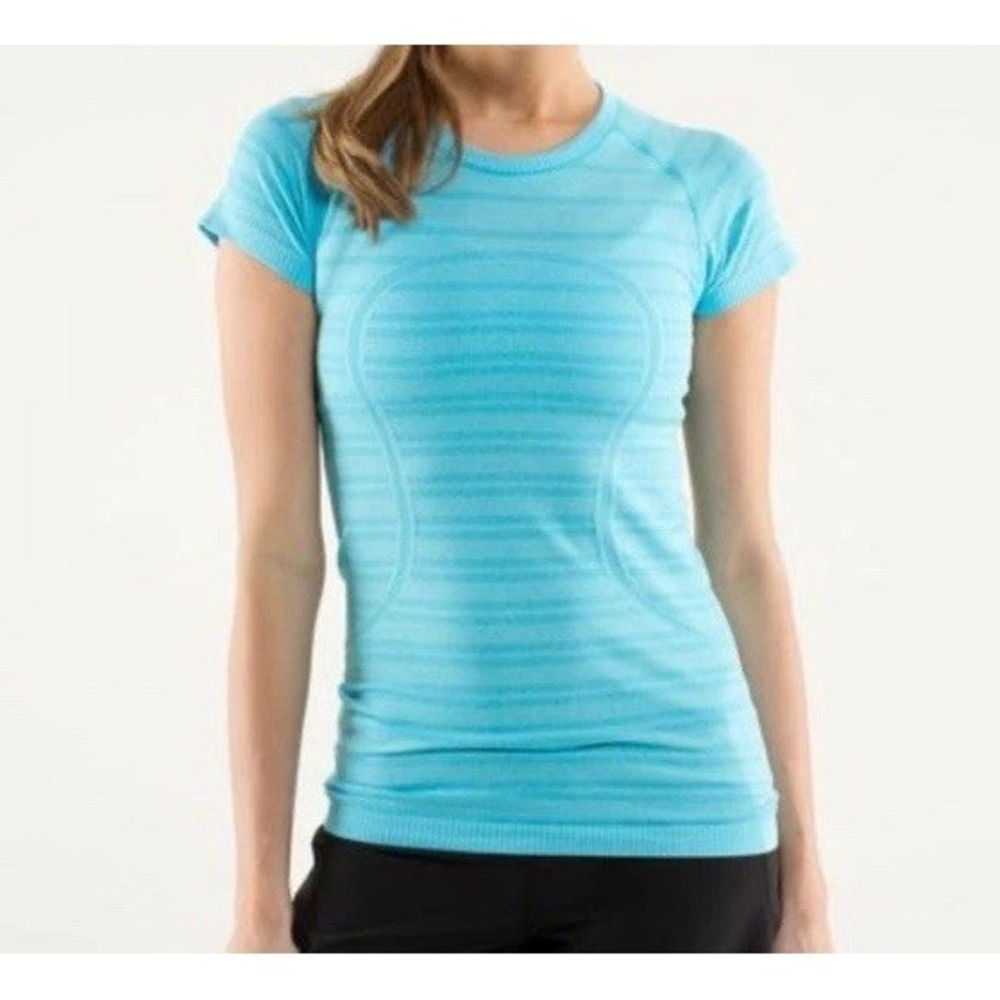 Women's Lululemon swiftly tech striped blue short sleeve Shirt Sz 6 No Pulls